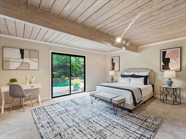 327 Hawthorne Avenue, Los Altos, CA 94022