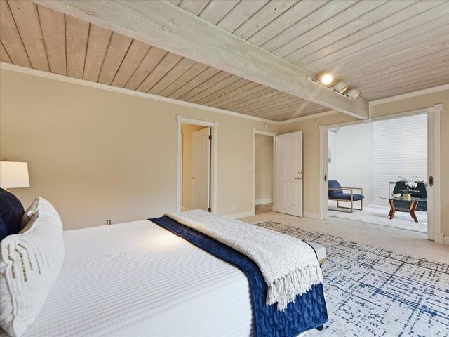 327 Hawthorne Avenue, Los Altos, CA 94022