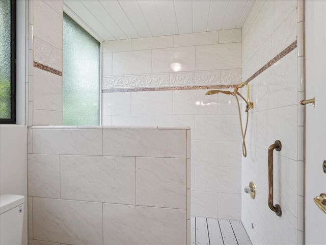 327 Hawthorne Avenue, Los Altos, CA 94022