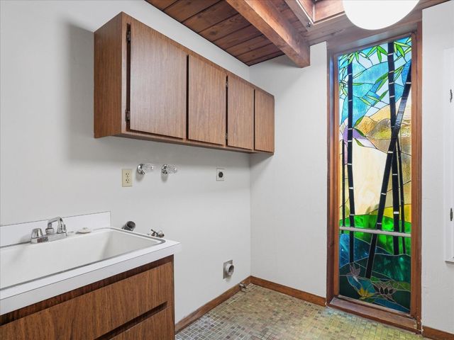 327 Hawthorne Avenue, Los Altos, CA 94022