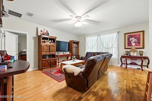 529 AMBERWOOD Court, Orange Park, FL 32065