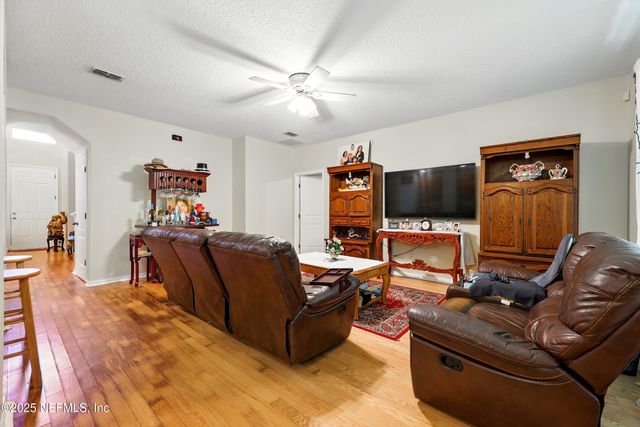 529 AMBERWOOD Court, Orange Park, FL 32065