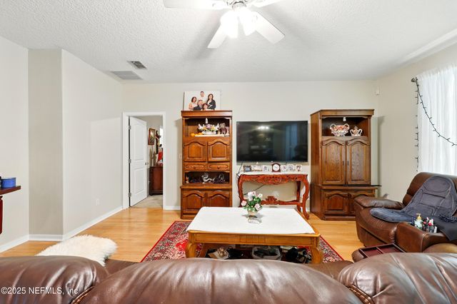 529 AMBERWOOD Court, Orange Park, FL 32065
