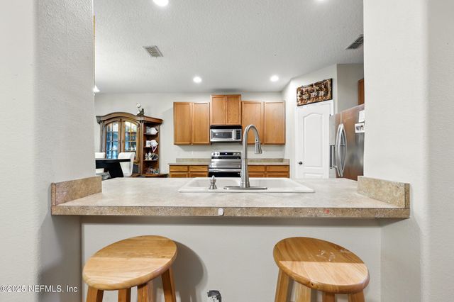 529 AMBERWOOD Court, Orange Park, FL 32065
