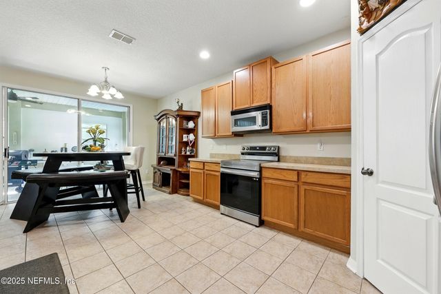 529 AMBERWOOD Court, Orange Park, FL 32065