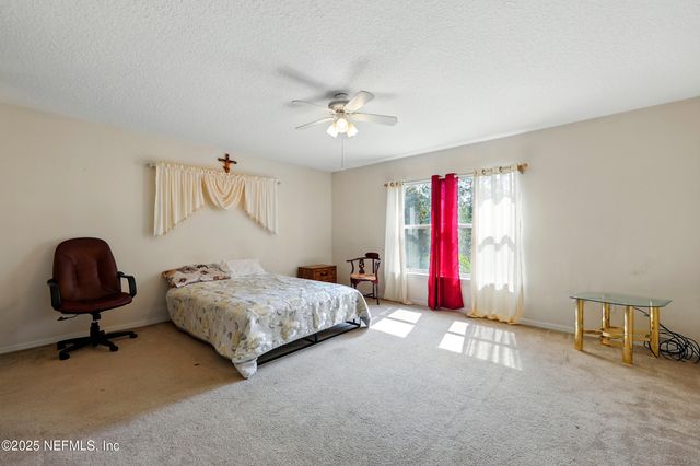 529 AMBERWOOD Court, Orange Park, FL 32065