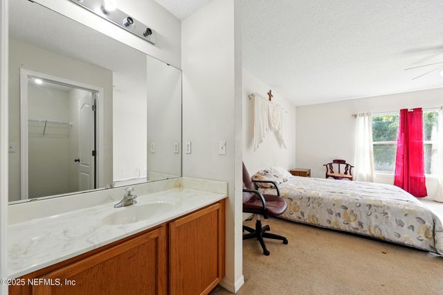 529 AMBERWOOD Court, Orange Park, FL 32065