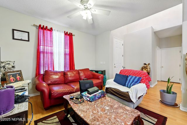 529 AMBERWOOD Court, Orange Park, FL 32065