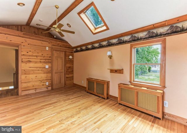 466 LOGAN AVE, Burlington, NJ 08016