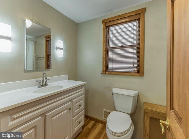 466 LOGAN AVE, Burlington, NJ 08016