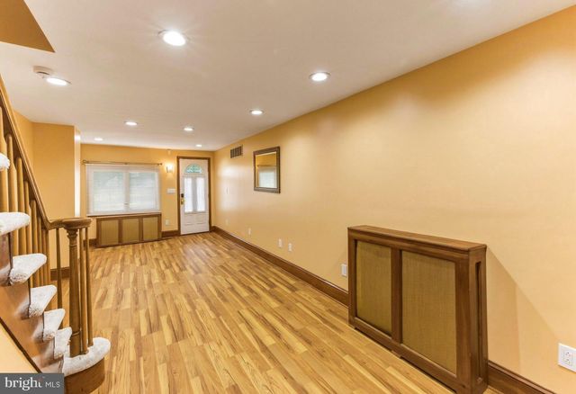 466 LOGAN AVE, Burlington, NJ 08016