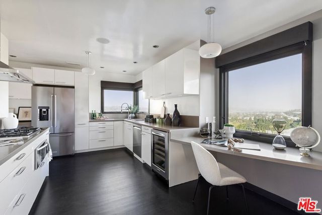 3654 Holboro Drive, Los Angeles, CA 90027