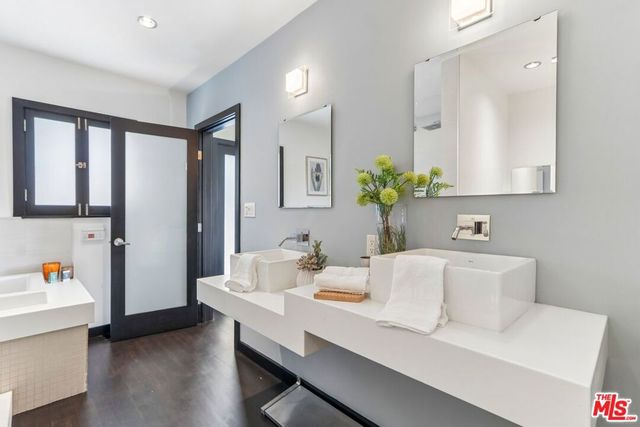 3654 Holboro Drive, Los Angeles, CA 90027