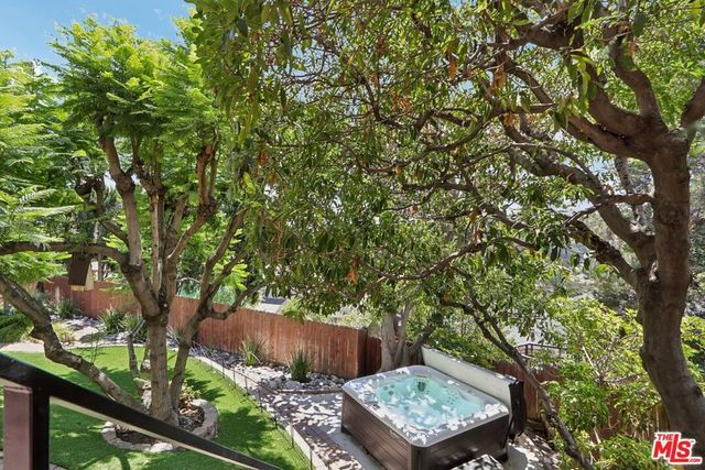 3654 Holboro Drive, Los Angeles, CA 90027