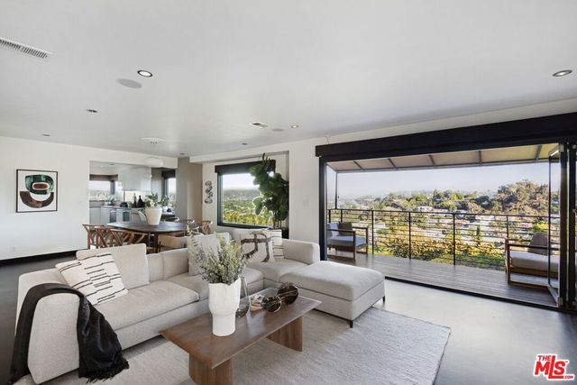 3654 Holboro Drive, Los Angeles, CA 90027