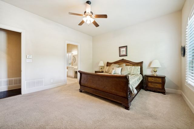416 Mordred Lane, Lewisville, TX 75056