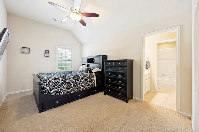416 Mordred Lane, Lewisville, TX 75056