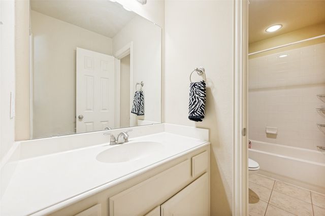 416 Mordred Lane, Lewisville, TX 75056