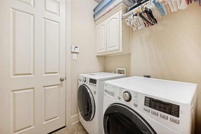 416 Mordred Lane, Lewisville, TX 75056