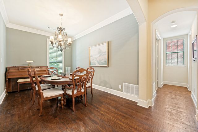 416 Mordred Lane, Lewisville, TX 75056