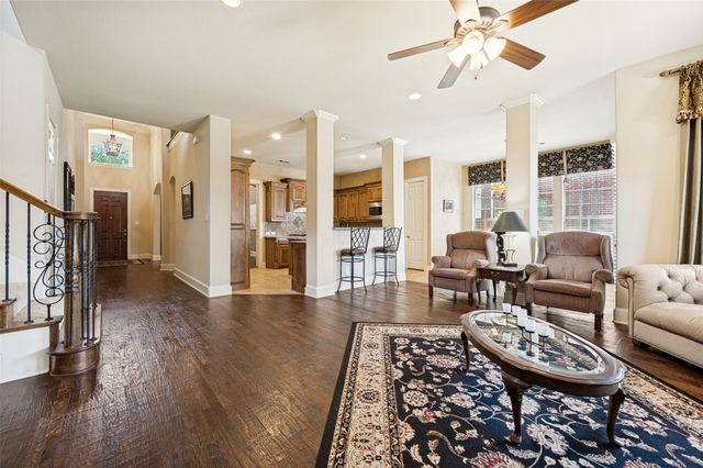 416 Mordred Lane, Lewisville, TX 75056