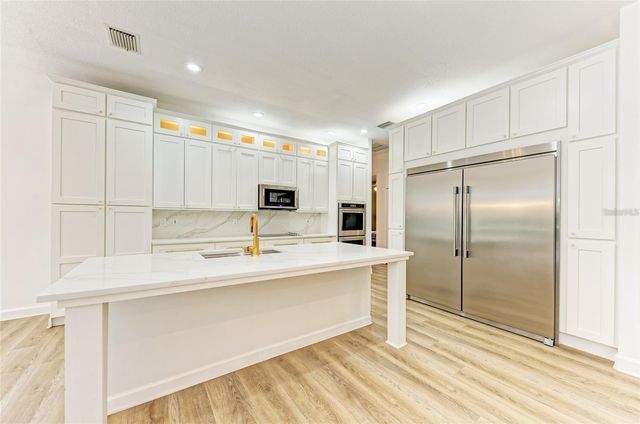 8326 MISTY WOOD COURT, Sarasota, FL 34241