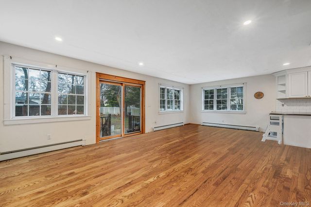 273 N Country Road, Miller Place, NY 11764