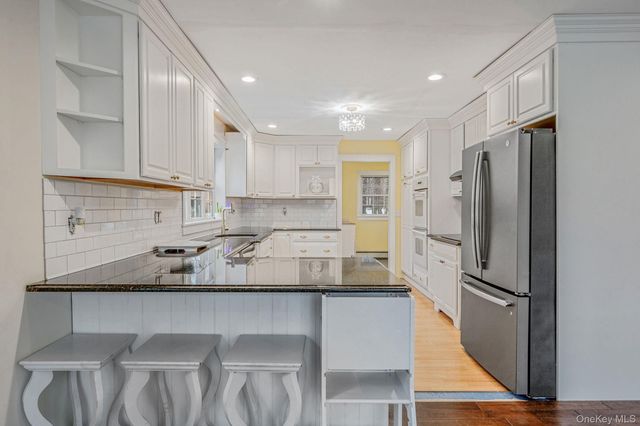 273 N Country Road, Miller Place, NY 11764