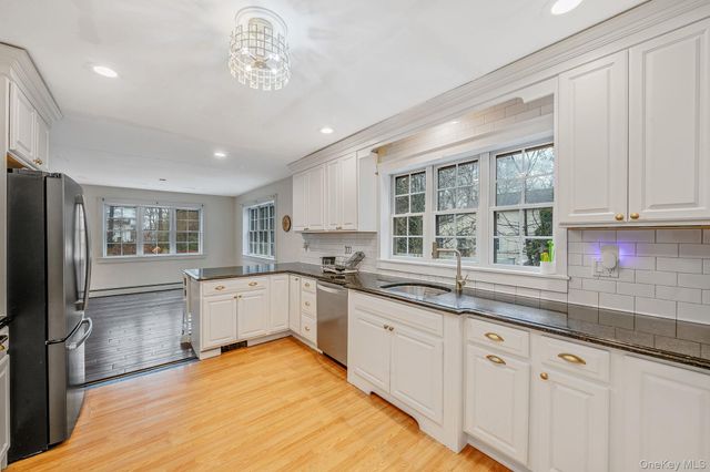273 N Country Road, Miller Place, NY 11764