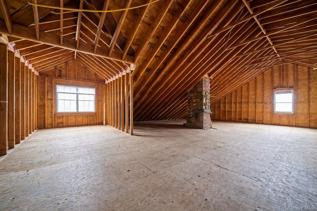 273 N Country Road, Miller Place, NY 11764