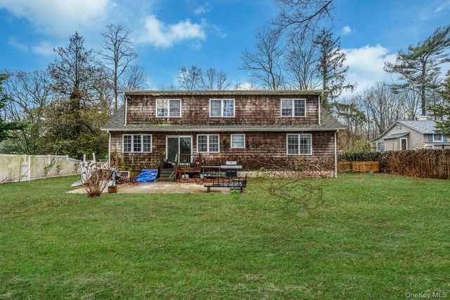 273 N Country Road, Miller Place, NY 11764
