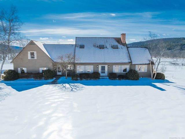 1166 Rannapo Road, Sheffield, MA 01257