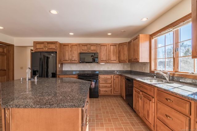 1166 Rannapo Road, Sheffield, MA 01257