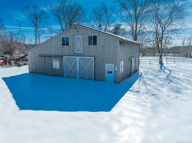 1166 Rannapo Road, Sheffield, MA 01257
