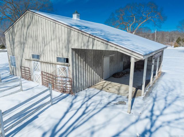 1166 Rannapo Road, Sheffield, MA 01257