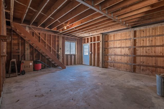 1166 Rannapo Road, Sheffield, MA 01257