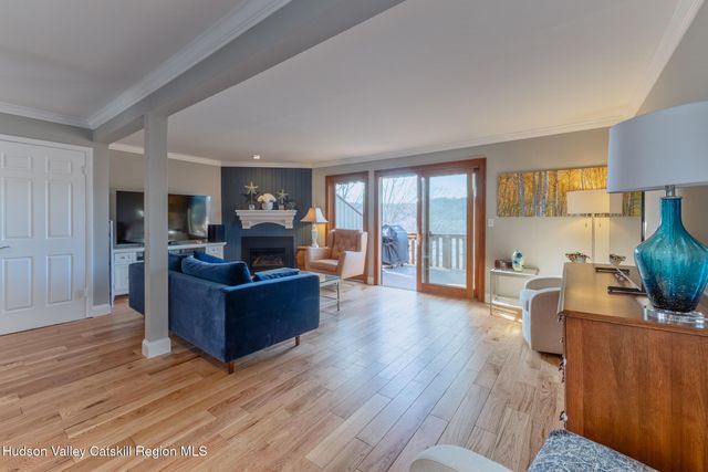 10 Rondout Harbor, Port Ewen, NY 12466