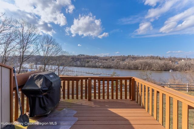 10 Rondout Harbor, Port Ewen, NY 12466