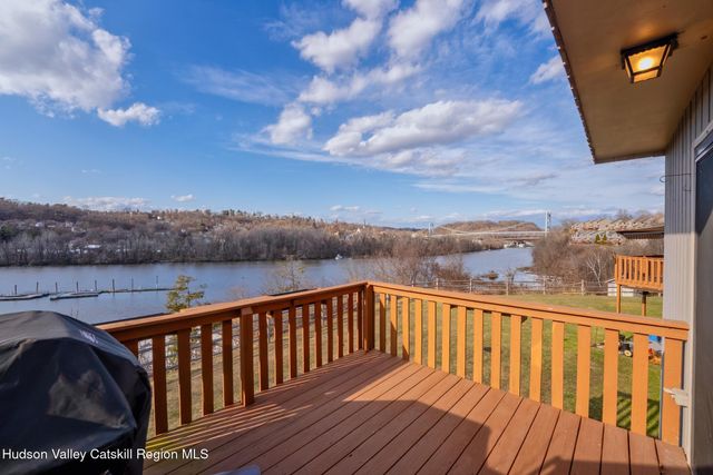 10 Rondout Harbor, Port Ewen, NY 12466