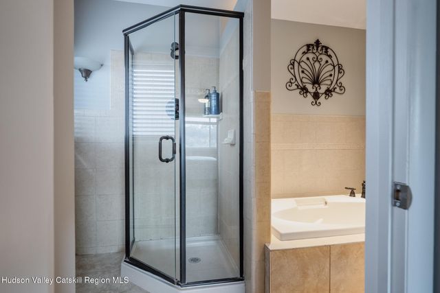 10 Rondout Harbor, Port Ewen, NY 12466