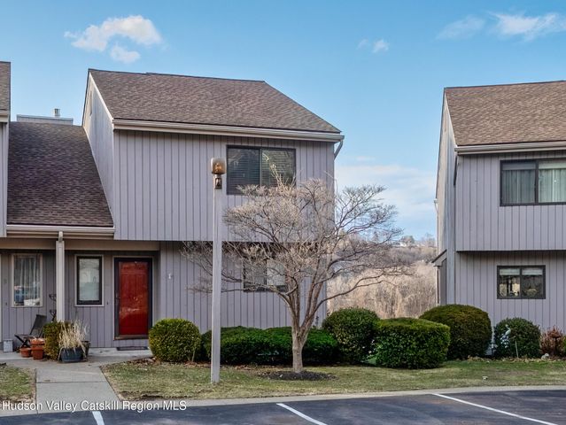 10 Rondout Harbor, Port Ewen, NY 12466