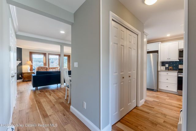 10 Rondout Harbor, Port Ewen, NY 12466