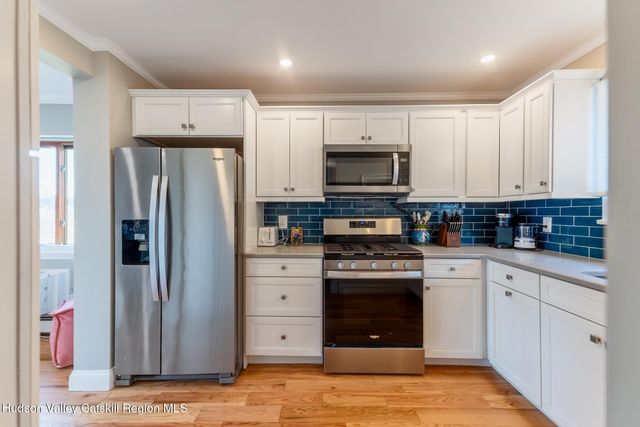 10 Rondout Harbor, Port Ewen, NY 12466