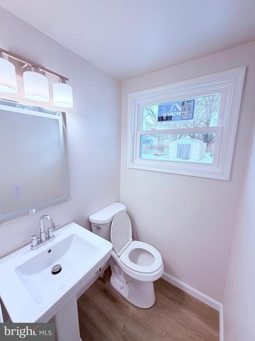 17 PEARSON DR, Newark, DE 19713