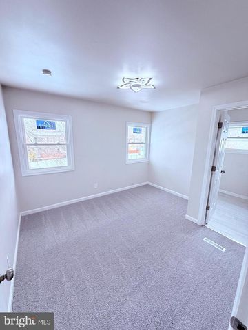 17 PEARSON DR, Newark, DE 19713