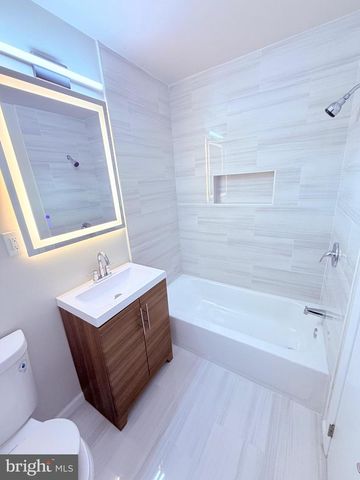 17 PEARSON DR, Newark, DE 19713