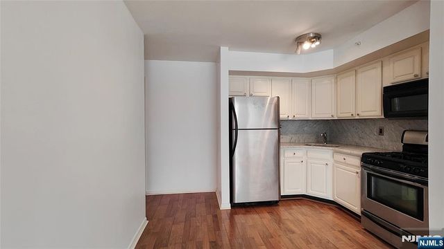 1412 Faulkner Court, Mahwah, NJ 07430