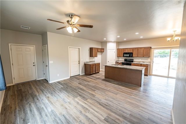 2381 E Neal Avenue, Kingman, AZ 86409