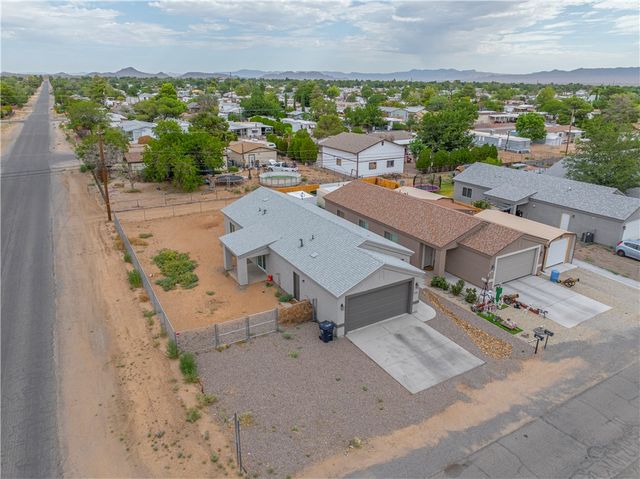 2381 E Neal Avenue, Kingman, AZ 86409