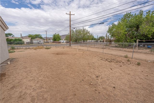 2381 E Neal Avenue, Kingman, AZ 86409